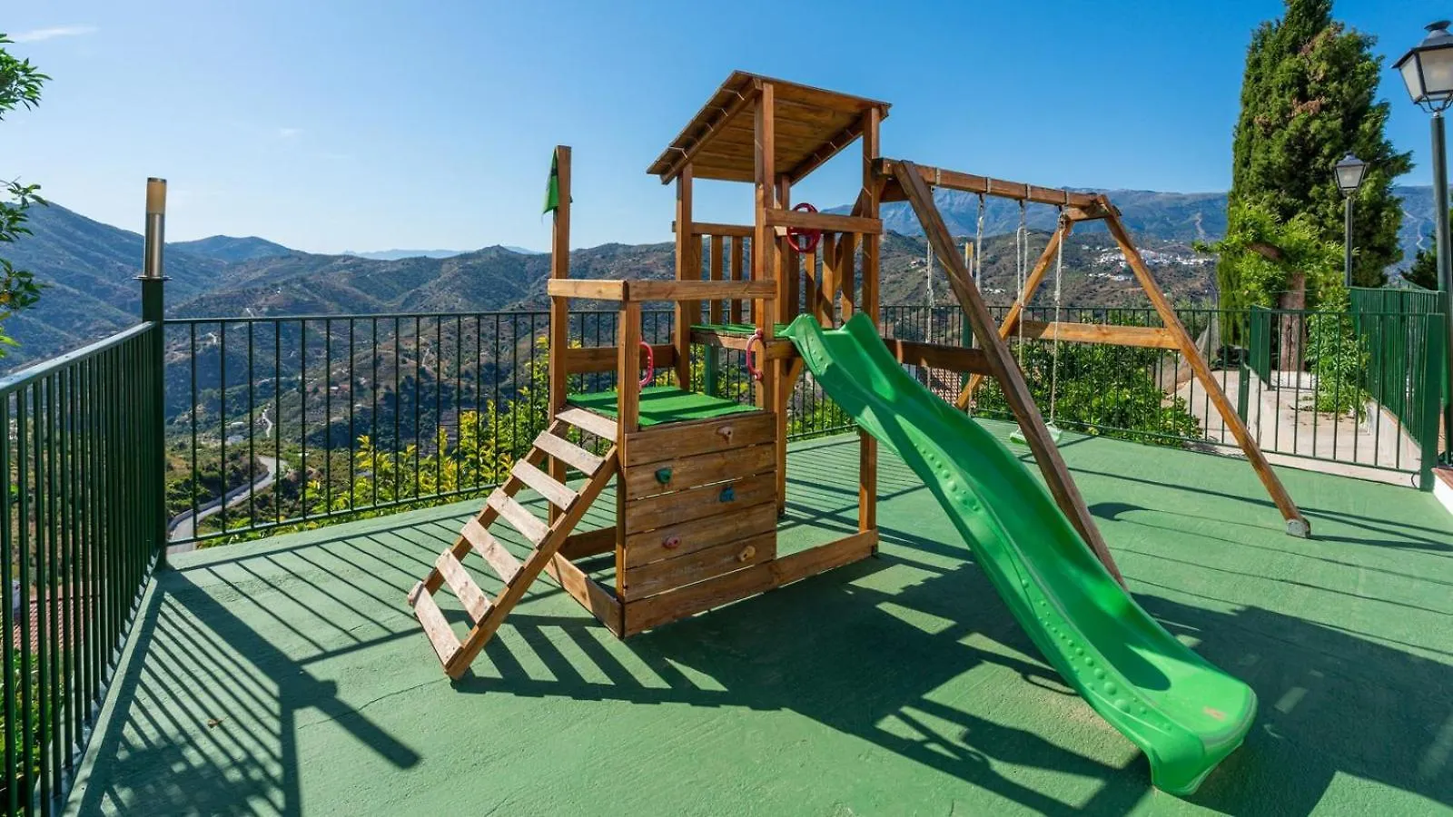 Casa Olivares Altos Sayalonga By Ruralidays Сasa de vacaciones